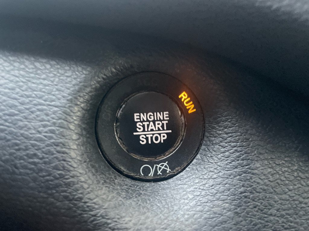 Used 2017 Jeep Cherokee Overland FWD image 20