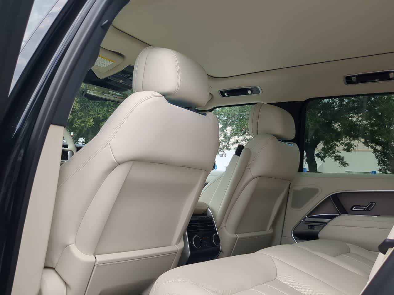 New 2026 Land Rover Range Rover SE AWD/4WD image 19