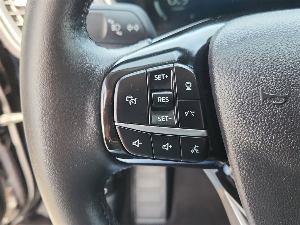 Used 2025 Ford Escape Platinum image 22