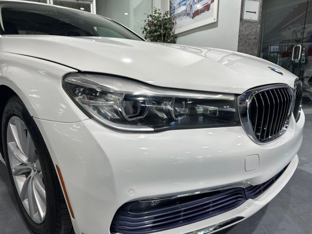 Used 2017 BMW 740i xDrive AWD/4WD image 16
