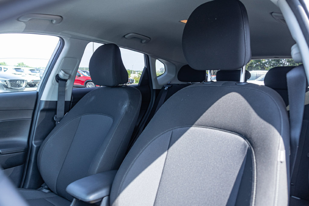 Certified 2025 Hyundai Kona SEL AWD/4WD image 13