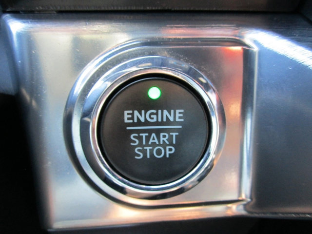 Used 2022 Ford F150 Lariat w/ Equipment Group 502A High AWD/4WD image 17