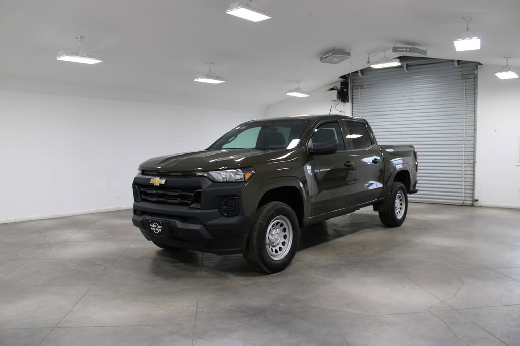 Used 2024 Chevrolet Colorado W/T image 4