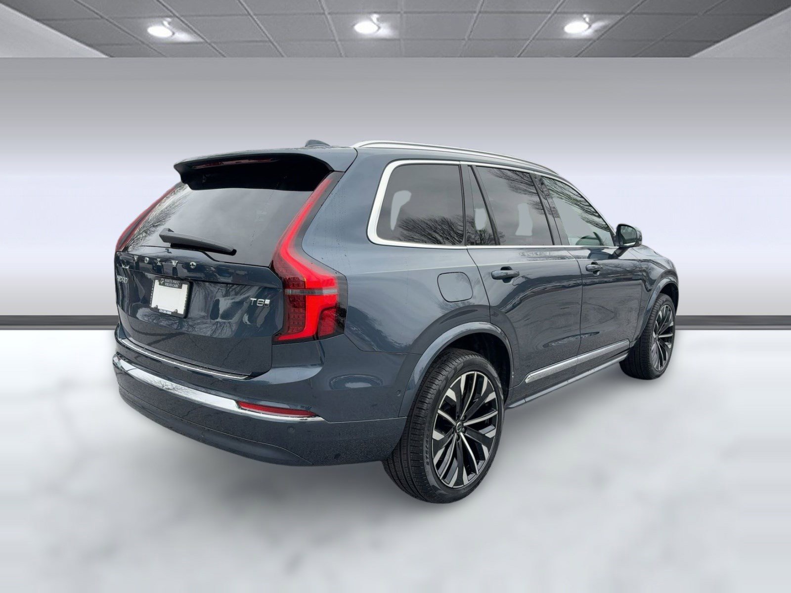 New 2026 Volvo XC90 T8 Ultra w/ Protection Package Premier image 9