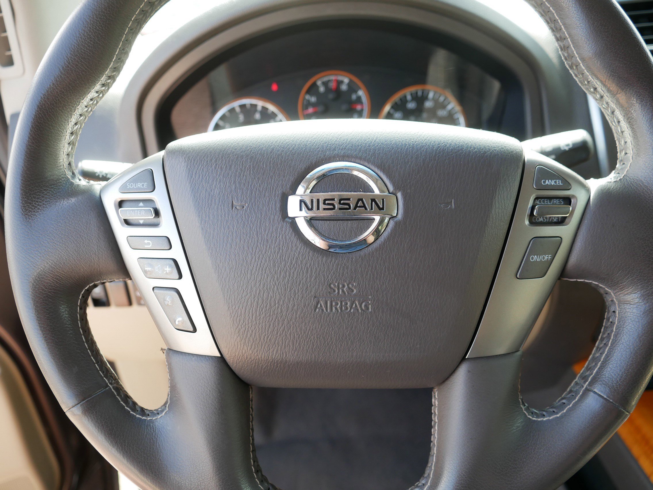 Used 2013 Nissan Armada Platinum w/ Platinum Reserve Pkg AWD/4WD image 25