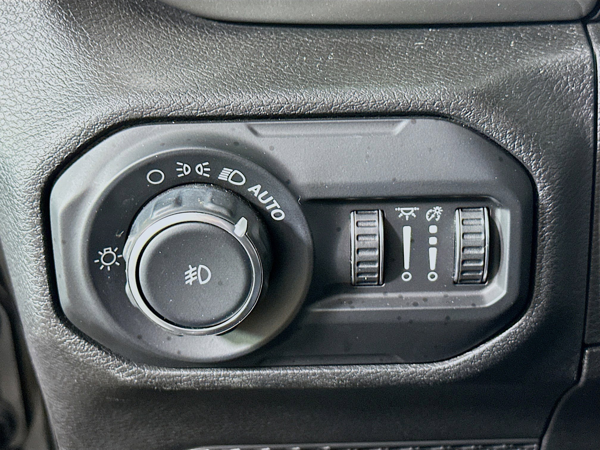 Used 2021 Jeep Wrangler Unlimited Sahara image 16