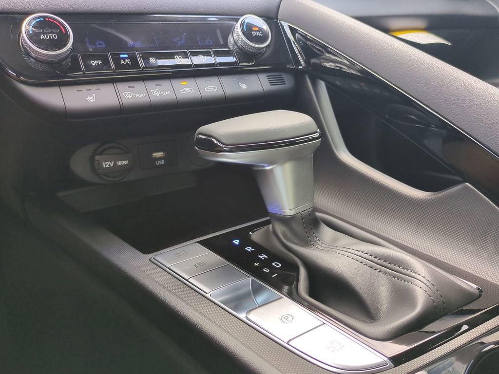 New 2026 Hyundai Elantra Limited image 20