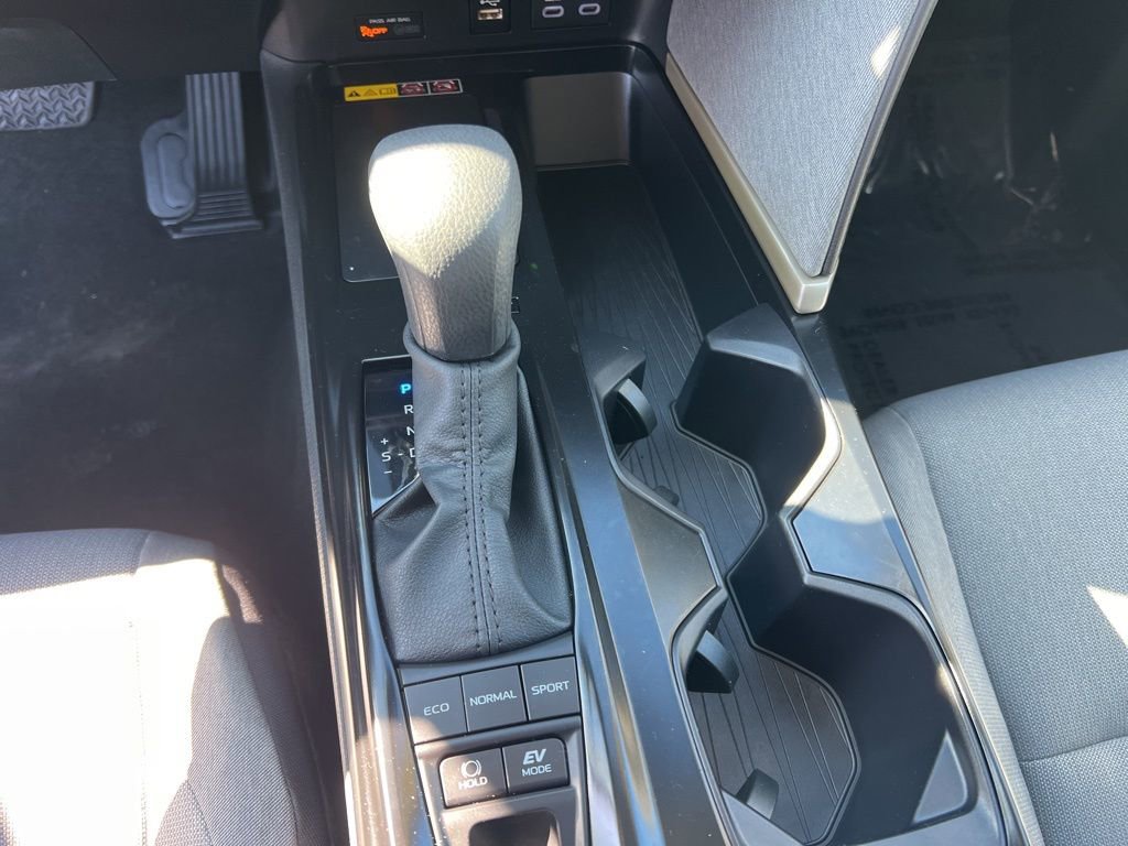 Used 2026 Toyota Camry LE w/ Convenience Package image 19