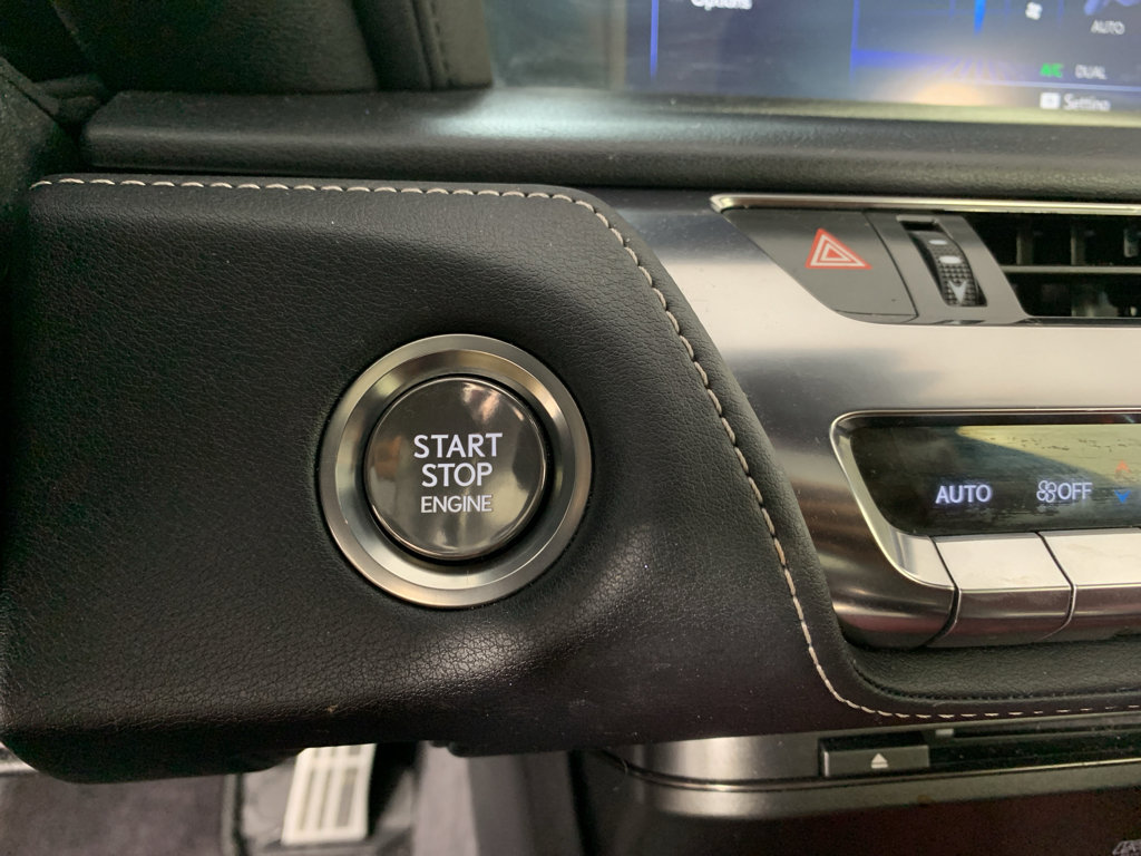 Used 2018 Lexus LC 500 Coupe w/ Sport Package RWD image 18