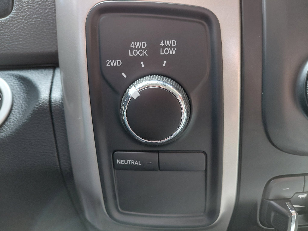 Used 2016 RAM 2500 SLT AWD/4WD image 19