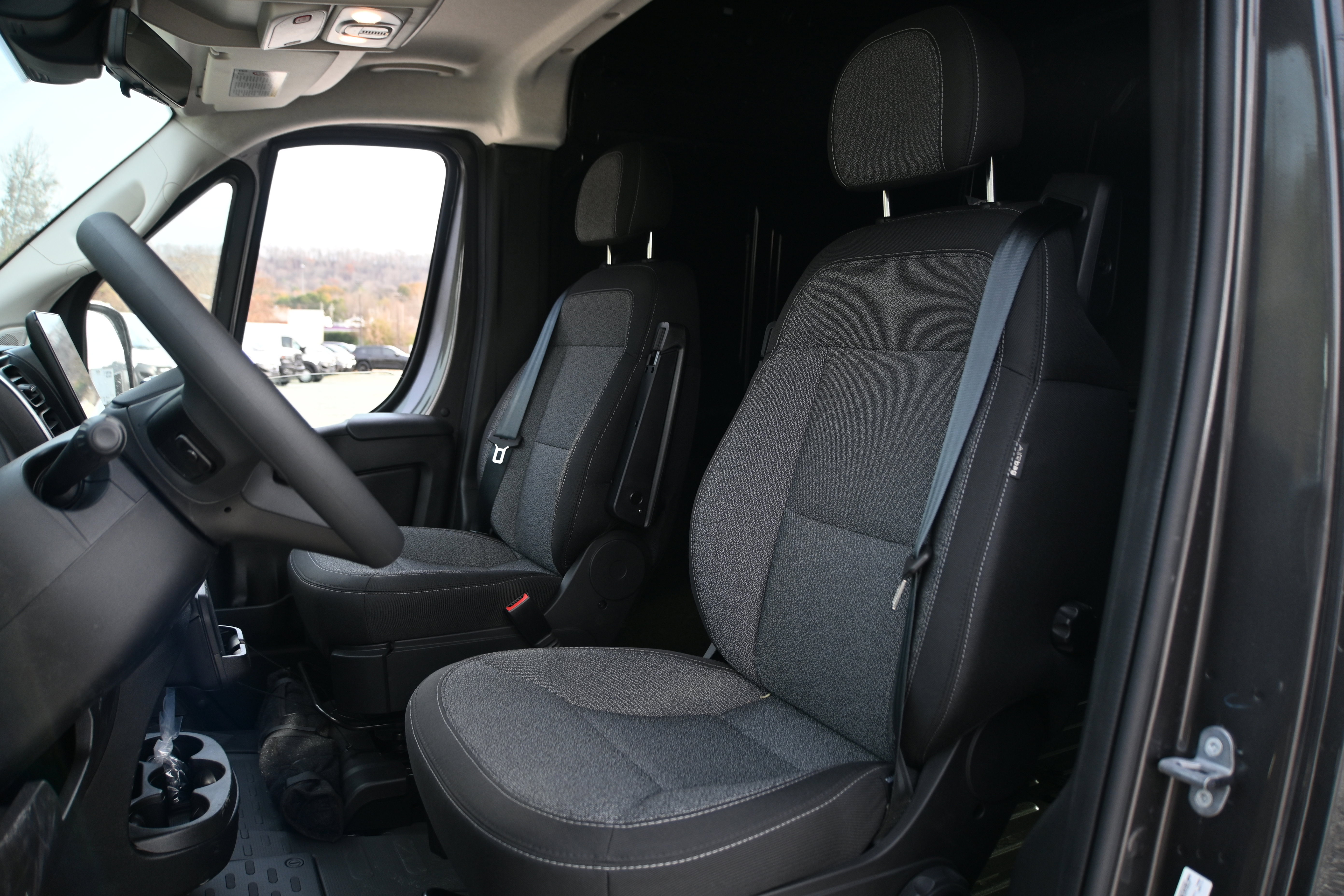 New 2026 RAM ProMaster 3500 w/ Quick Order Package 22G SLT image 7