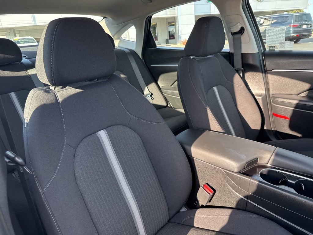Used 2025 Hyundai Sonata SEL image 12