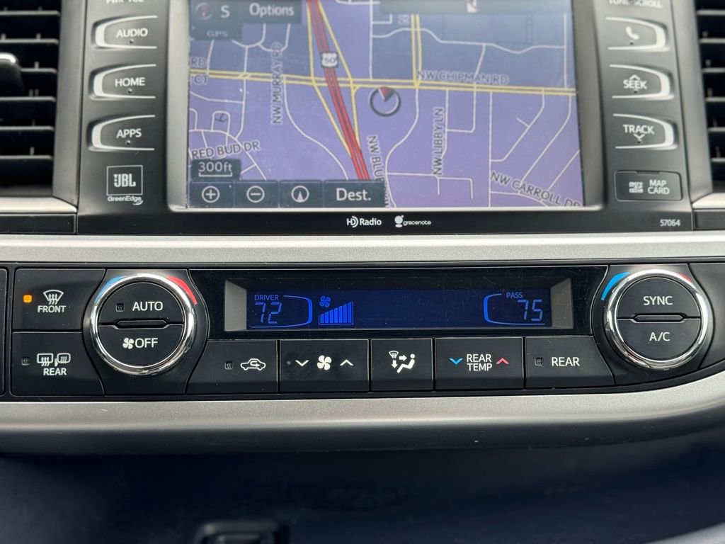 Used 2015 Toyota Highlander Limited image 17