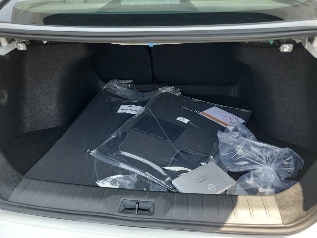 New 2026 Nissan Sentra SR w/ SR Premium Package FWD image 14