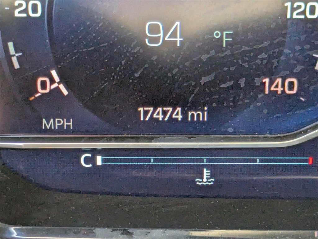 Certified 2022 Chevrolet Tahoe Z71 w/ Luxury Package image 2