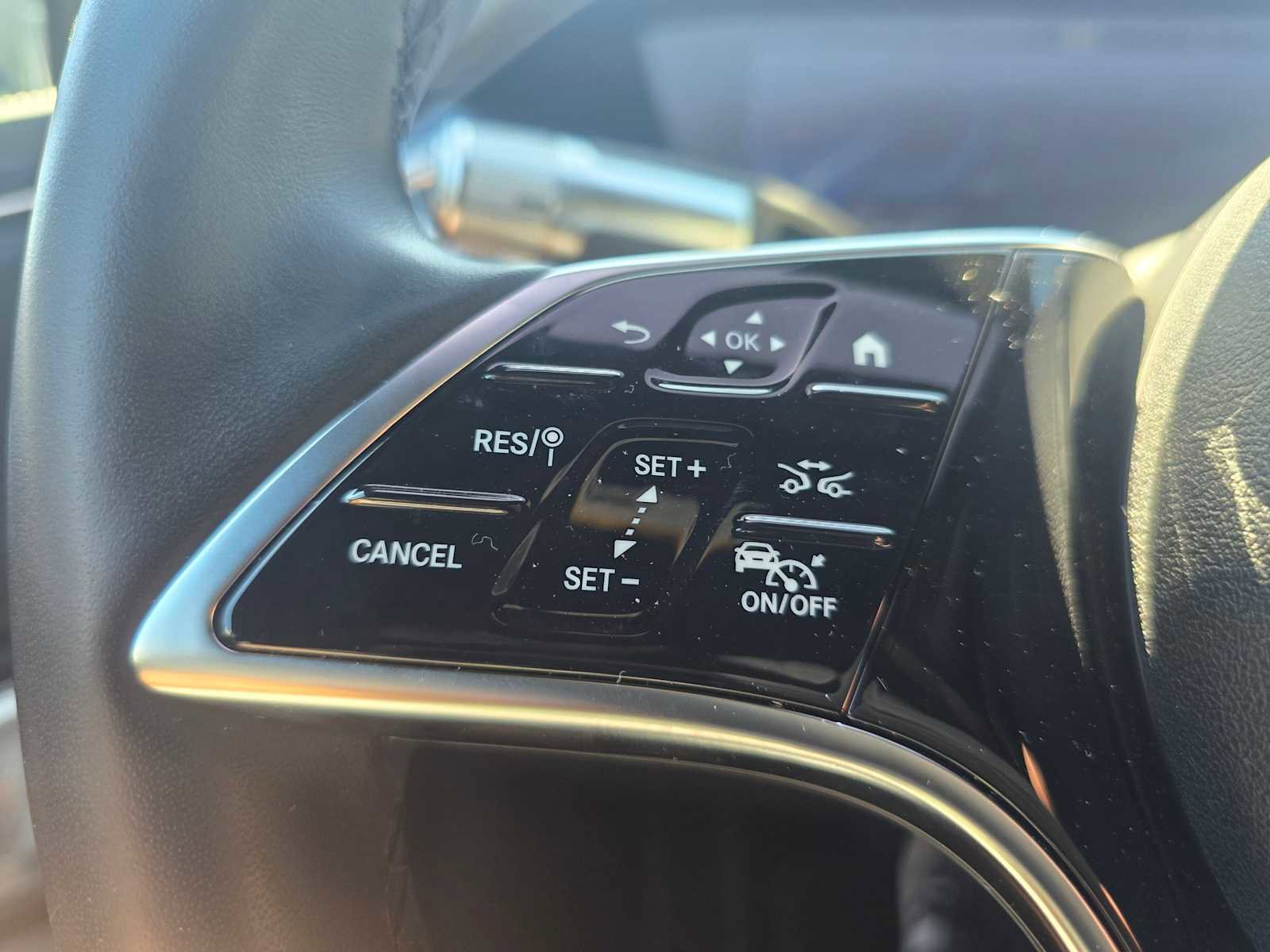 Certified 2023 Mercedes-Benz EQS 580 4MATIC Sedan image 34