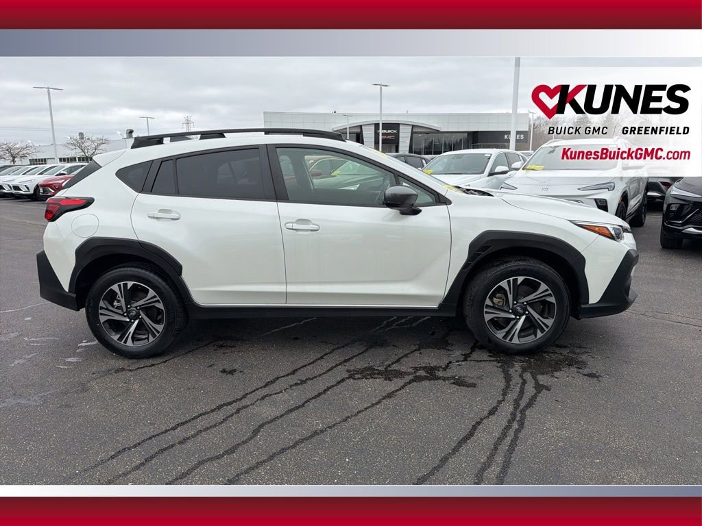 Used 2024 Subaru Crosstrek 2.0i Premium image 4