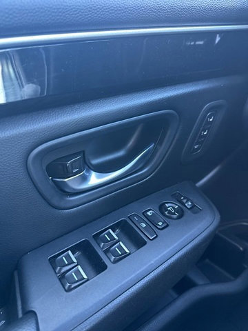 Used 2023 Honda Pilot Touring image 16