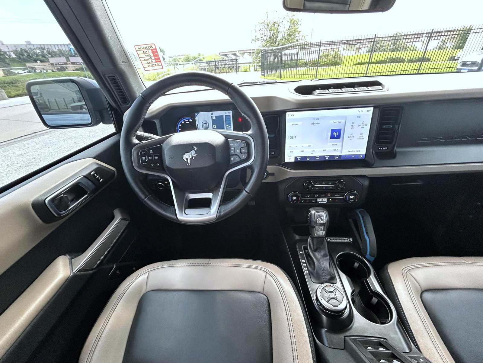 Used 2023 Ford Bronco Wildtrak AWD/4WD image 13
