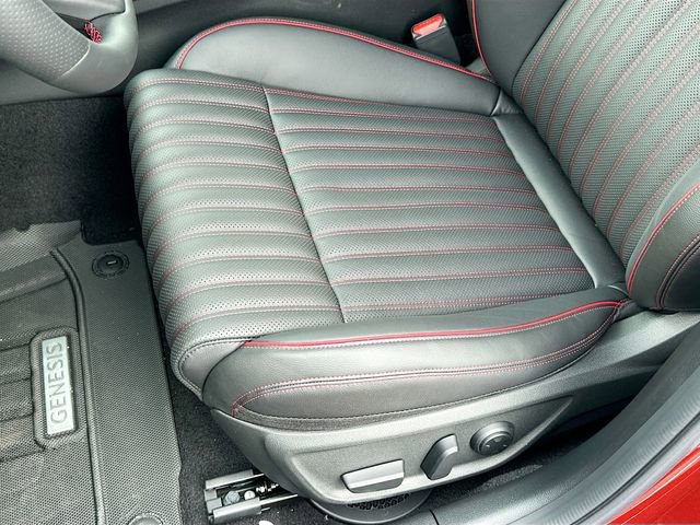 Certified 2025 Genesis G70 2.5T w/ Sport Prestige Package image 21