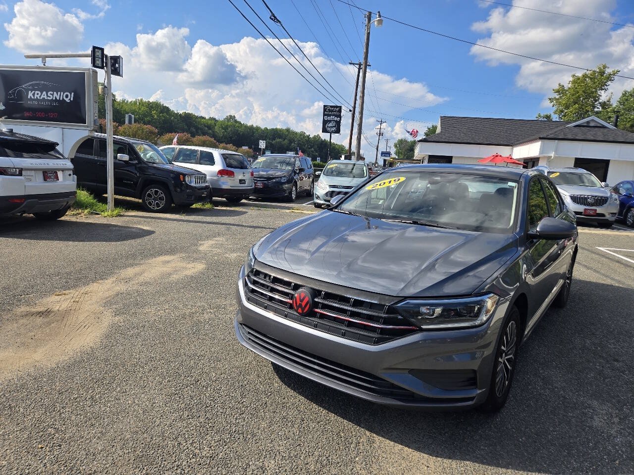 Used 2019 Volkswagen Jetta SEL FWD image 2