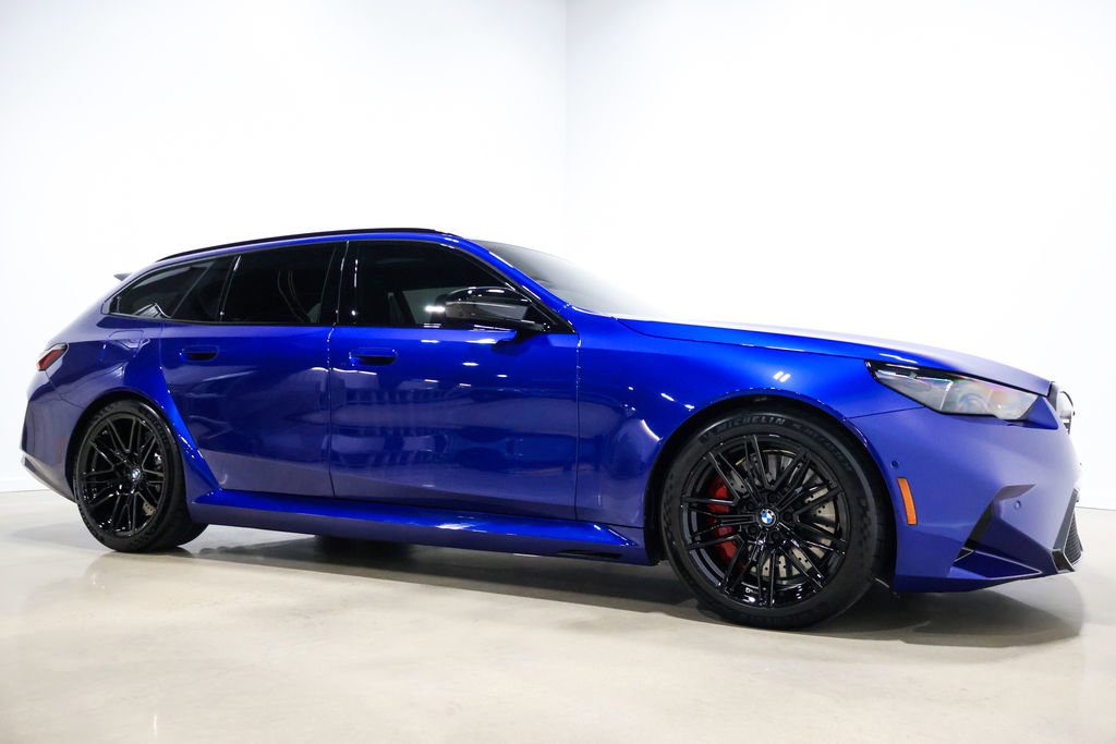 Used 2025 BMW M5 Touring image 89