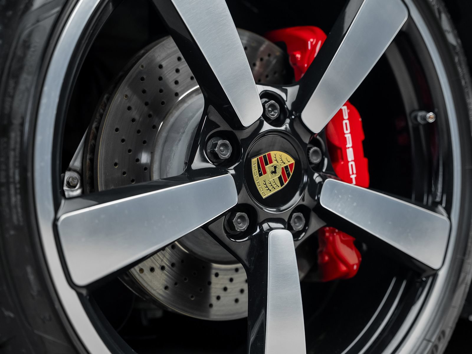 Used 2022 Porsche 911 Carrera RWD image 23