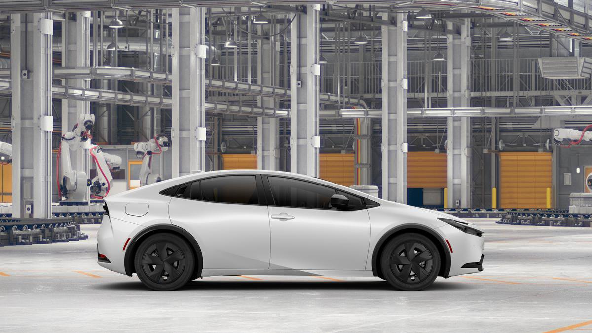 New 2026 Toyota Prius Plug-In Hybrid FWD image 14
