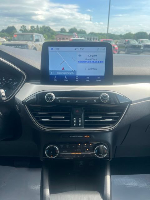 Used 2022 Ford Escape SE w/ SE Sport Appearance Package AWD/4WD image 19
