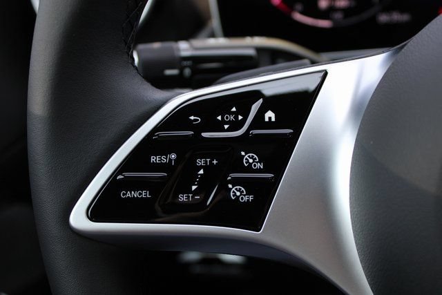 New 2025 Mercedes-Benz C 300 4MATIC Sedan image 18