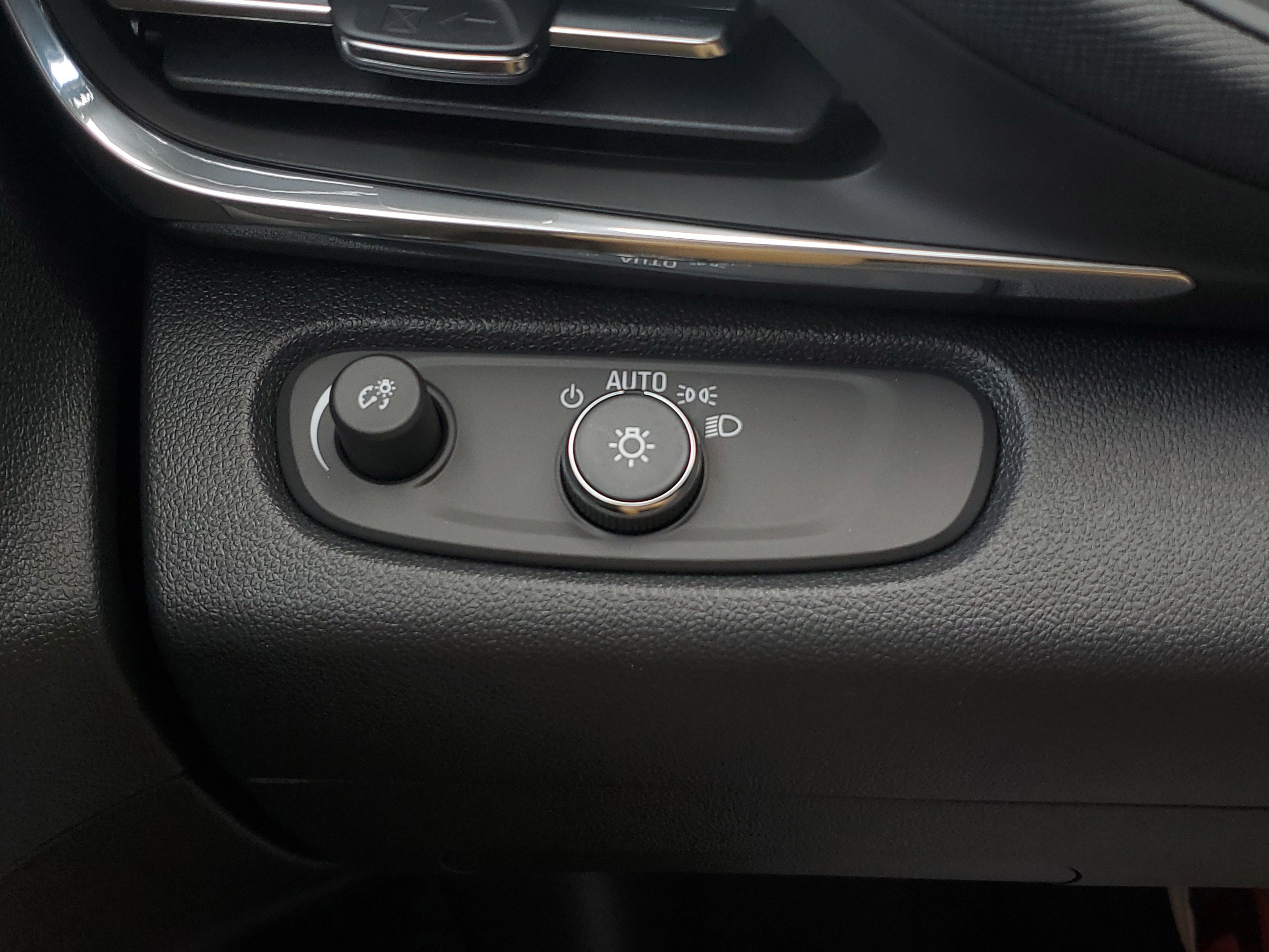 New 2025 Buick Envista Preferred w/ Convenience I Package image 33