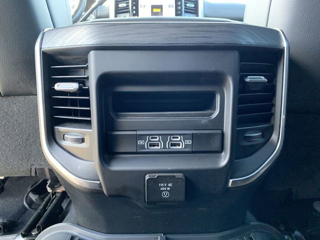Used 2024 RAM 2500 Laramie w/ Night Edition image 32