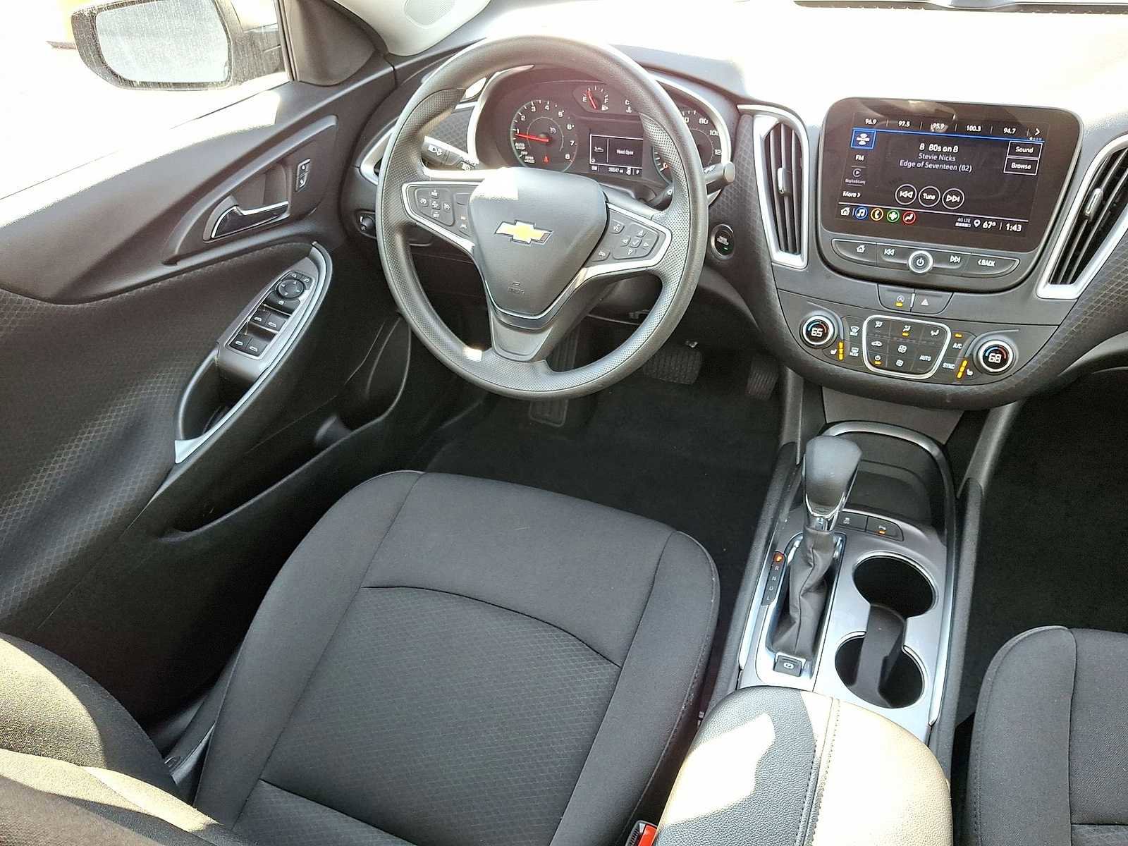 Used 2024 Chevrolet Malibu LT image 10