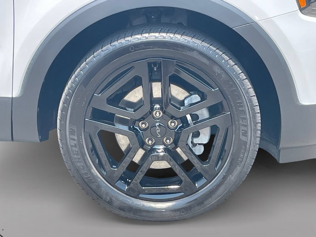 Certified 2025 Kia Telluride SX Prestige X-Line AWD/4WD image 9