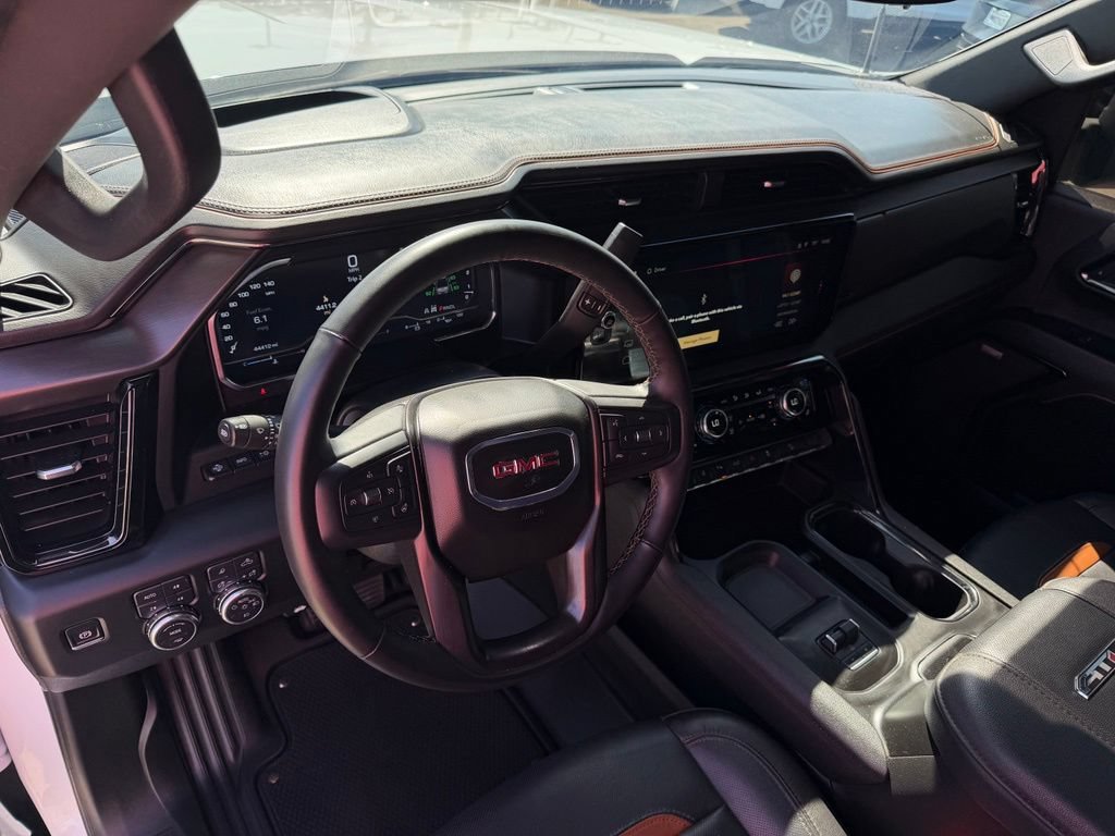 Used 2025 GMC Sierra 2500 AT4 w/ AT4 Premium Plus Package AWD/4WD image 20