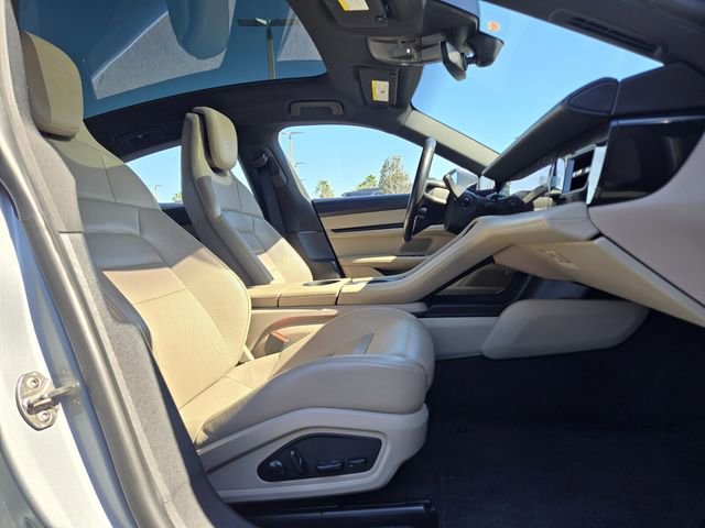 Used 2020 Porsche Taycan 4S image 21