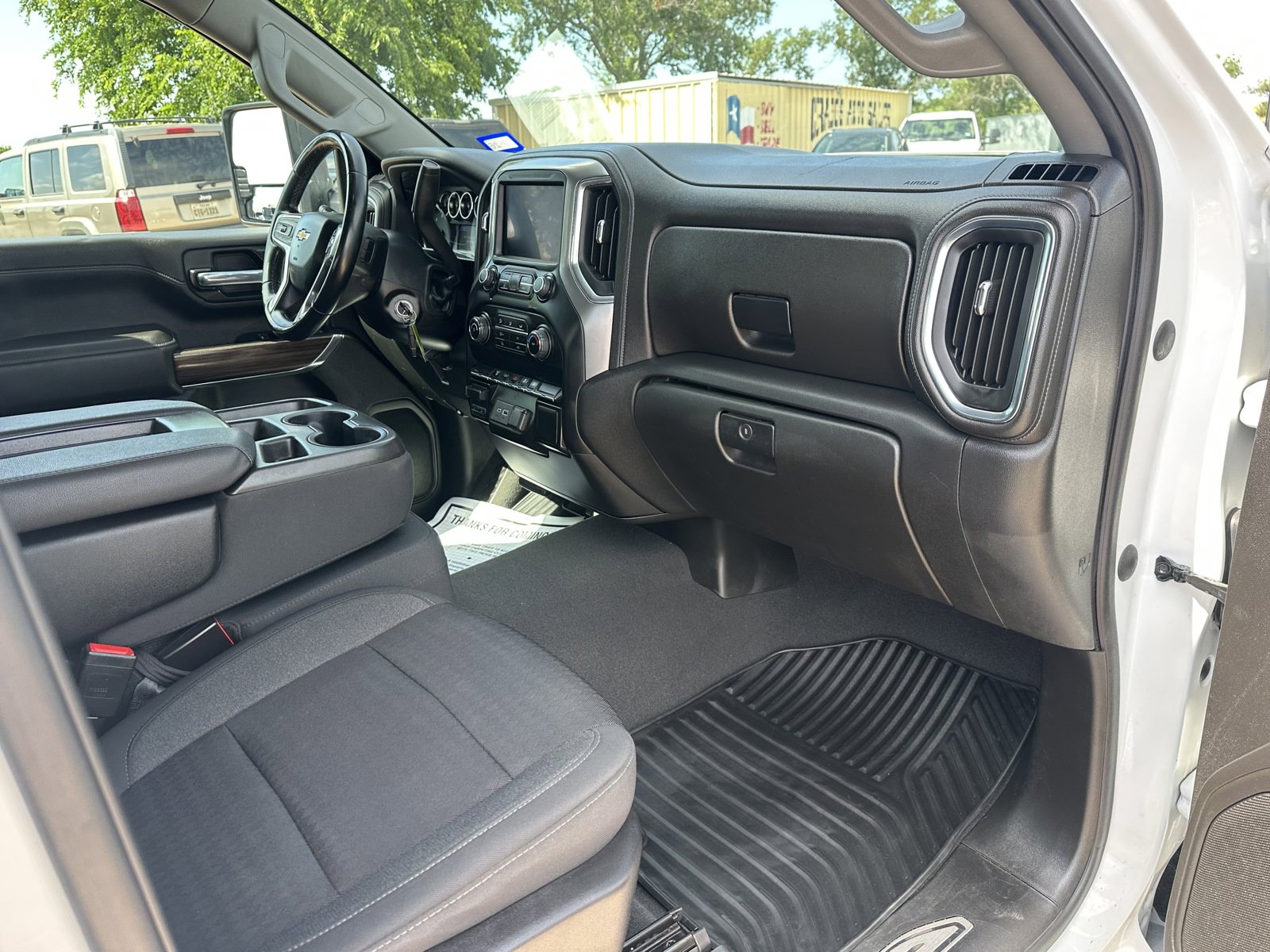 Used 2023 Chevrolet Silverado 3500 LT AWD/4WD image 8