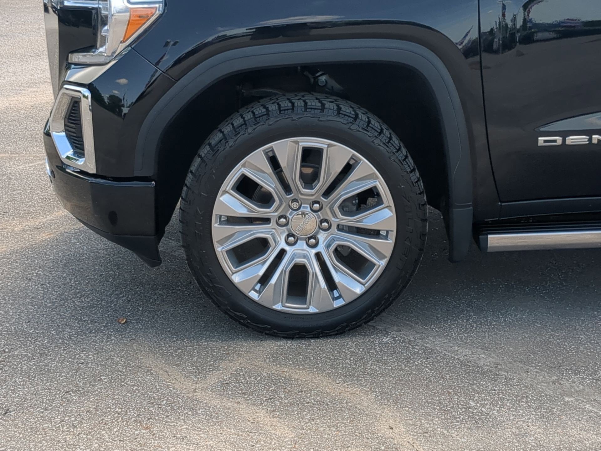 Used 2021 GMC Sierra 1500 Denali w/ Denali Premium Package image 11