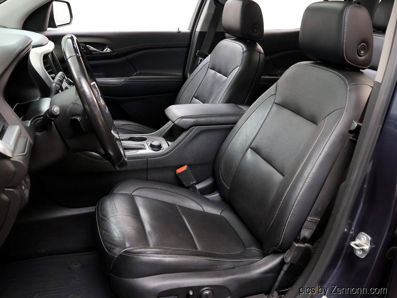 Used 2019 GMC Acadia SLT AWD/4WD image 11