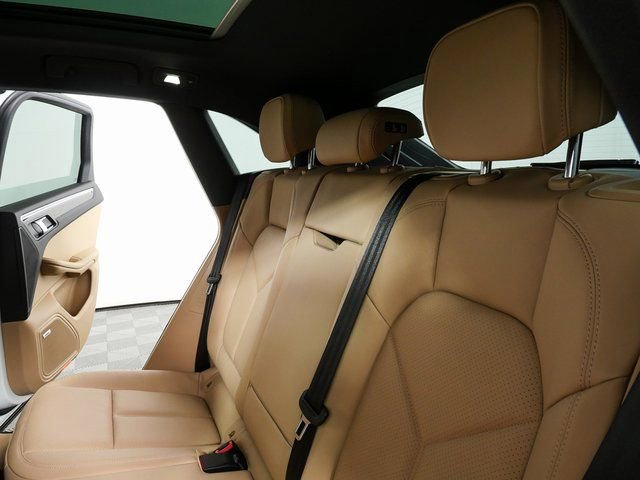 New 2026 Porsche Macan S image 23