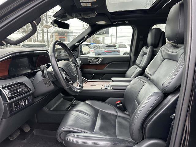 Certified 2023 Lincoln Navigator Reserve AWD/4WD image 12
