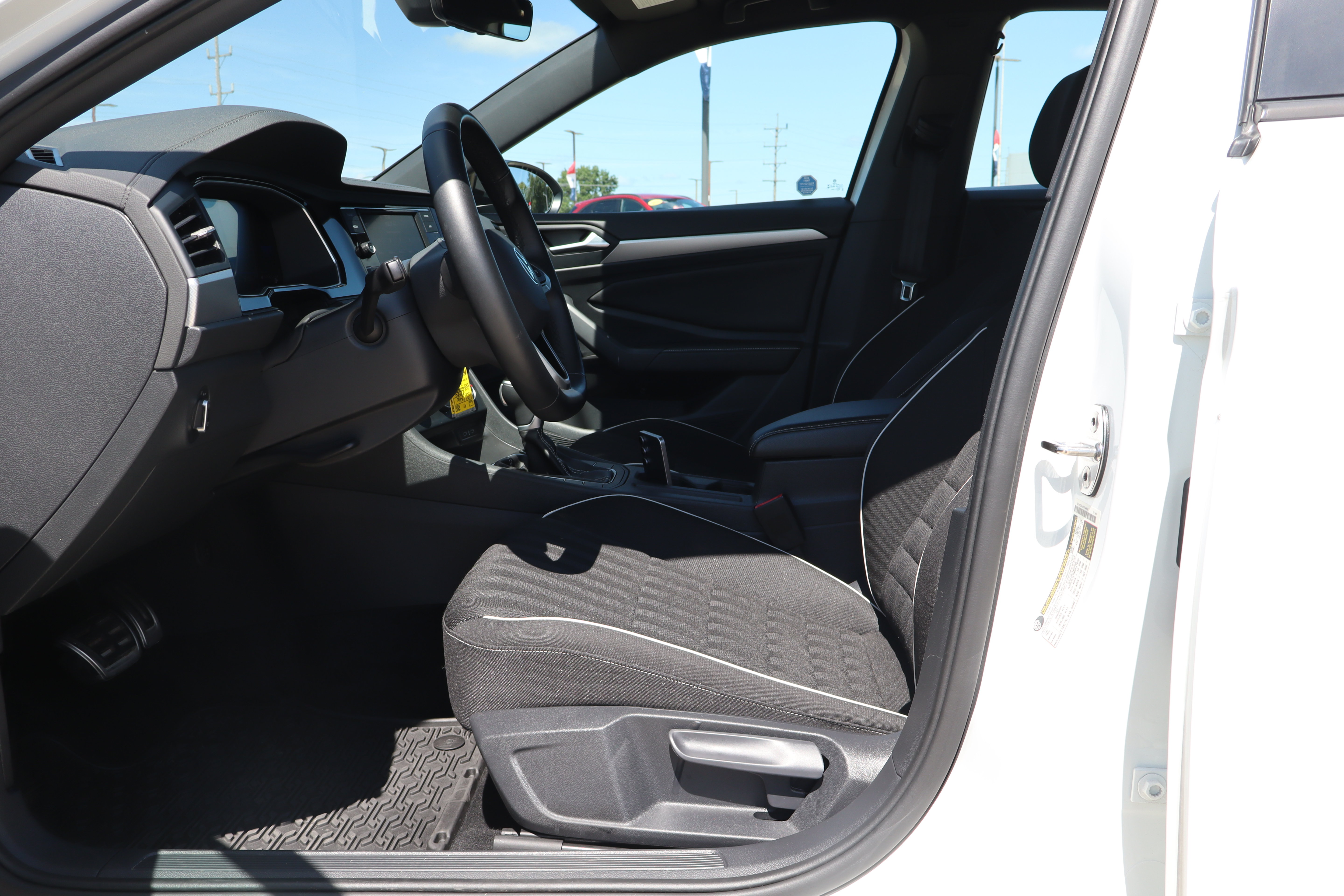 Used 2024 Volkswagen Jetta Sport FWD image 9