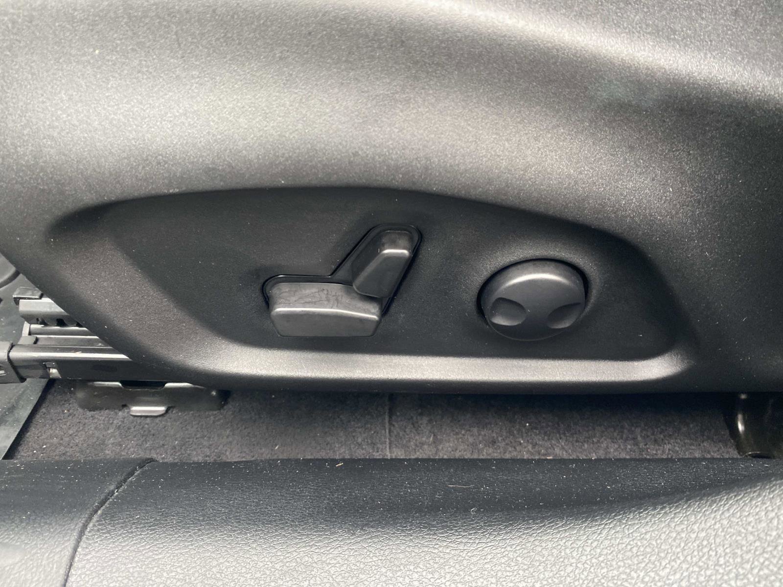 Certified 2023 Jeep Compass Latitude image 24