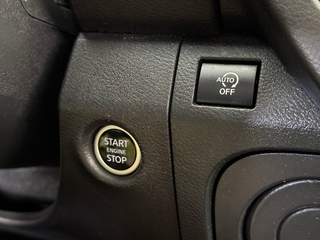 Used 2025 Nissan Frontier SV w/ SV Convenience Package RWD image 6