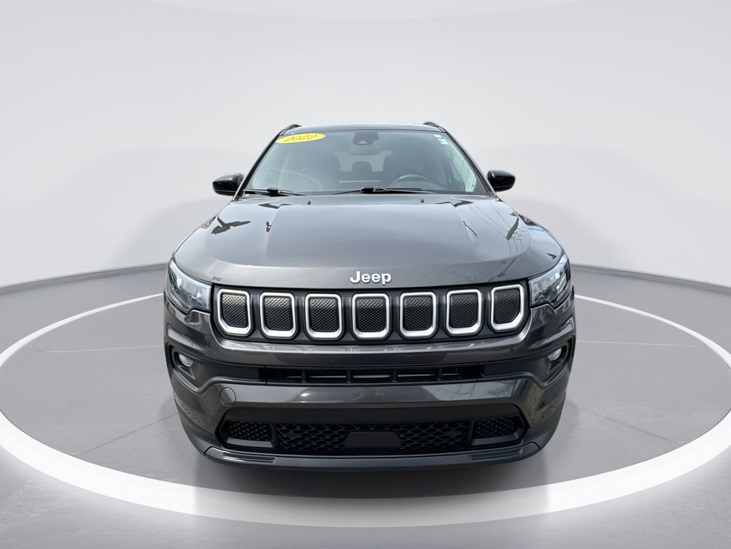 Used 2022 Jeep Compass Latitude AWD/4WD image 3