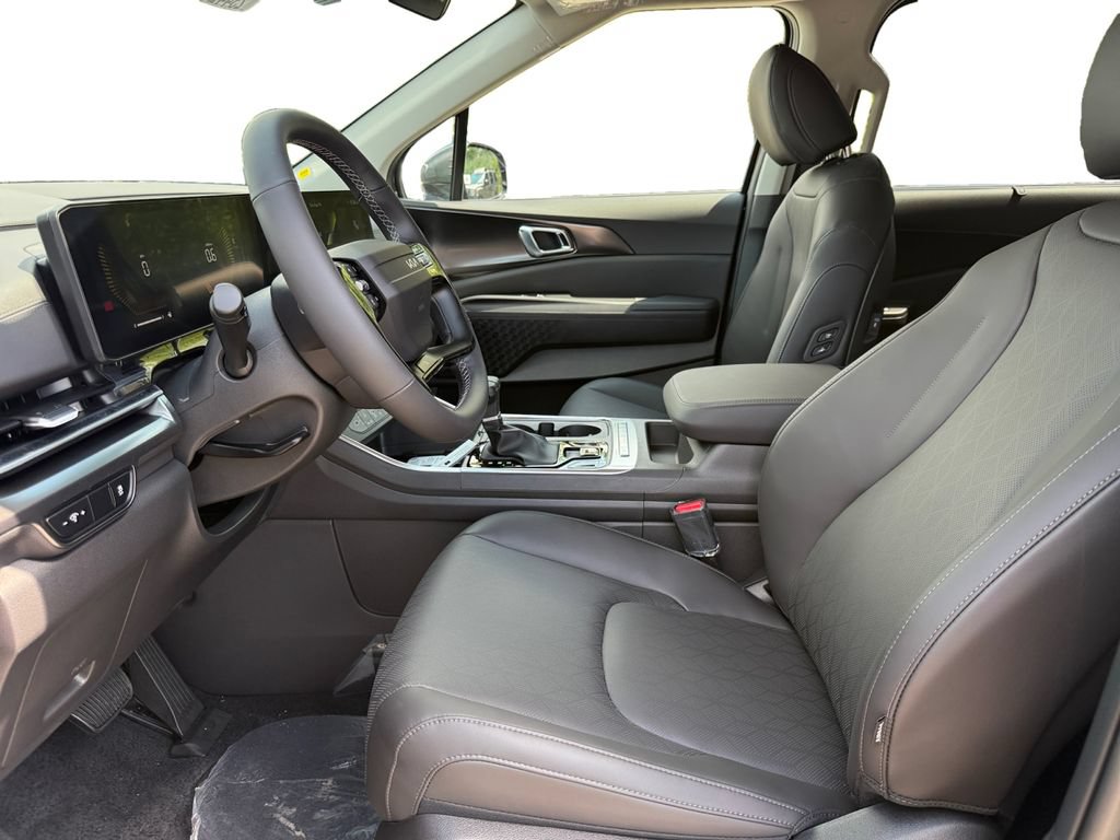 New 2027 Kia Carnival EX FWD image 9