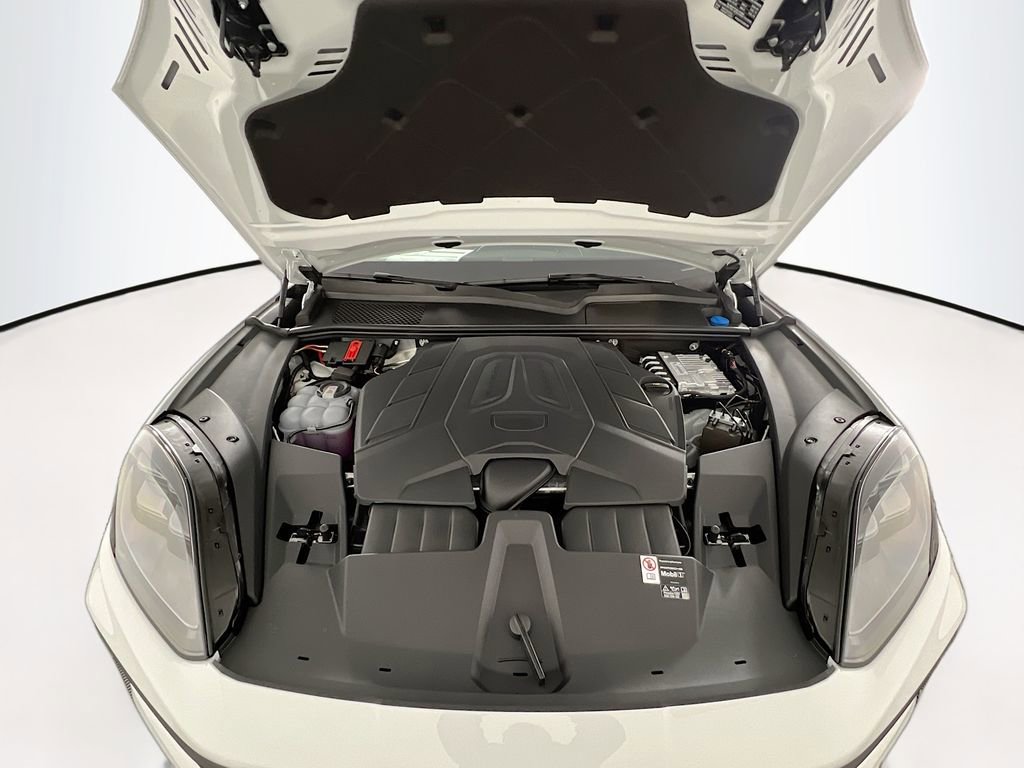 New 2026 Porsche Cayenne image 32