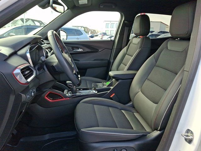 Used 2023 Chevrolet TrailBlazer RS w/ Convenience Package FWD image 17