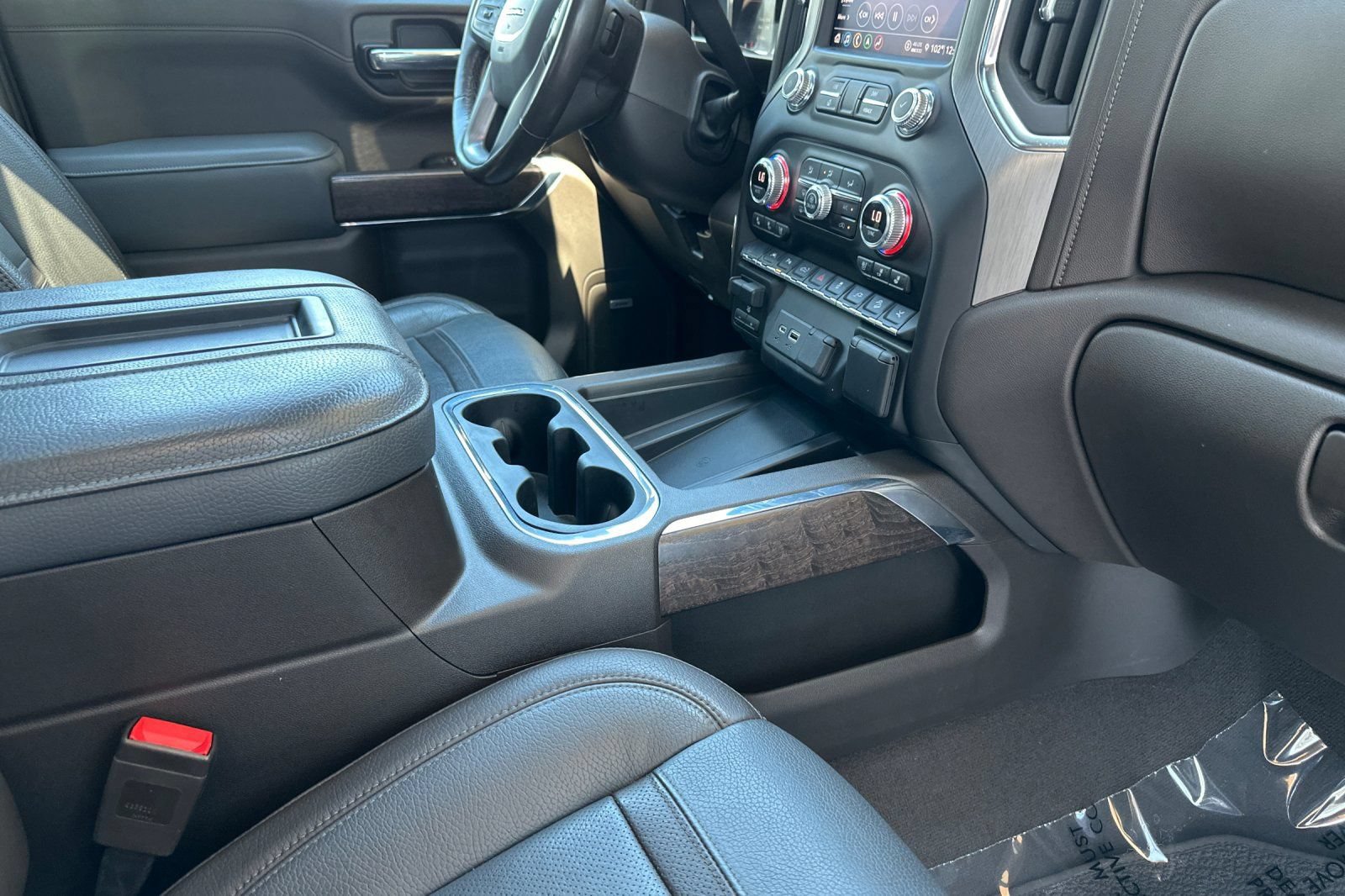 Used 2022 GMC Sierra 1500 Denali w/ Denali Reserve Package AWD/4WD image 16