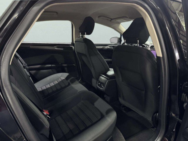 Used 2020 Ford Fusion SE image 35